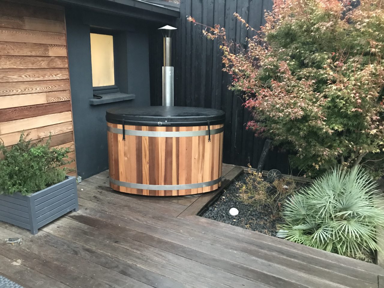 Bain Nordique Origine Tiny Po Le Micu Kw Red Cedar S Nordik Spa